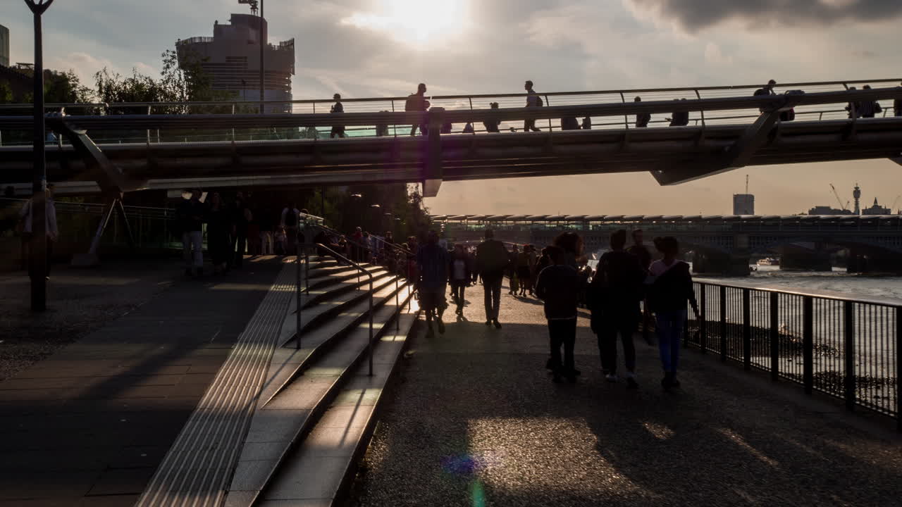 밀레니엄 저녁 4k 02