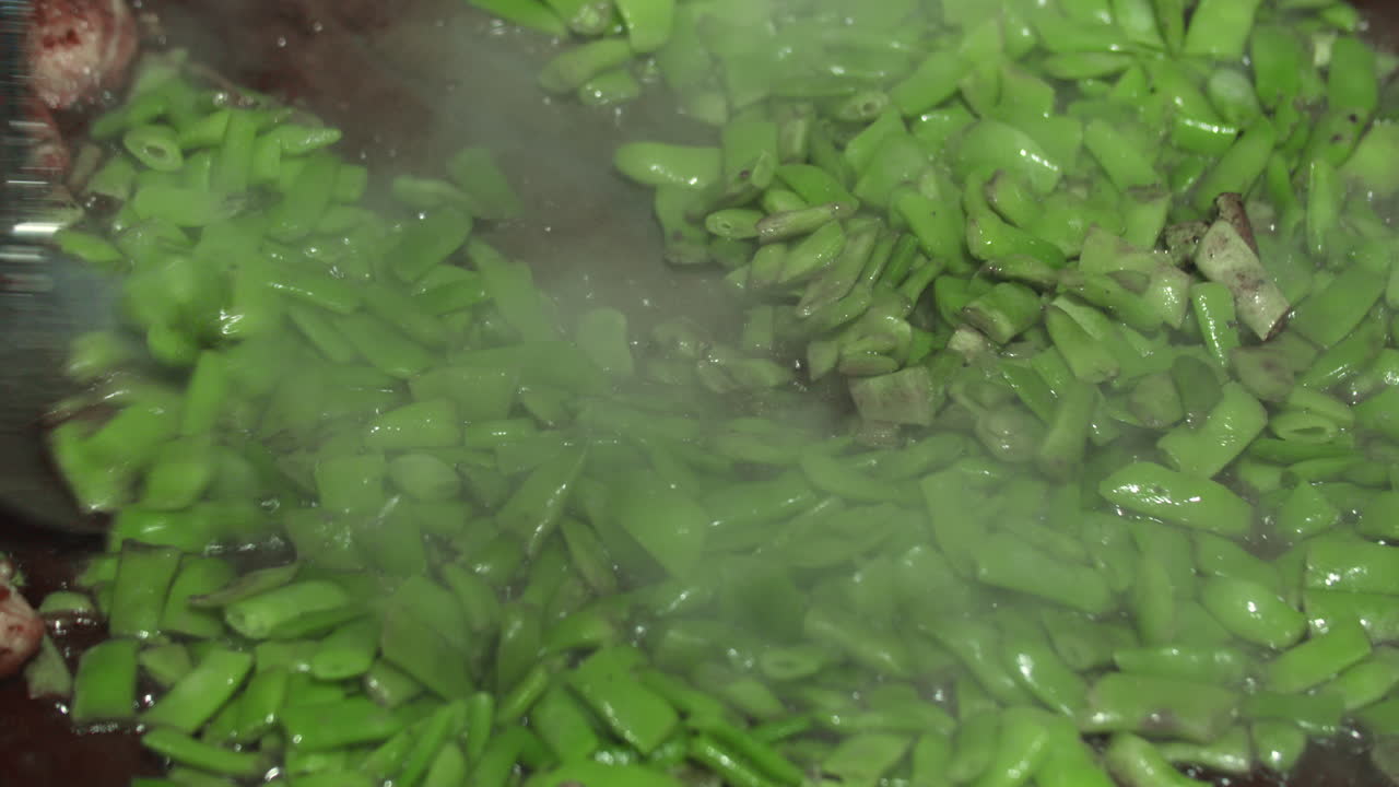 frijol verde con pollo