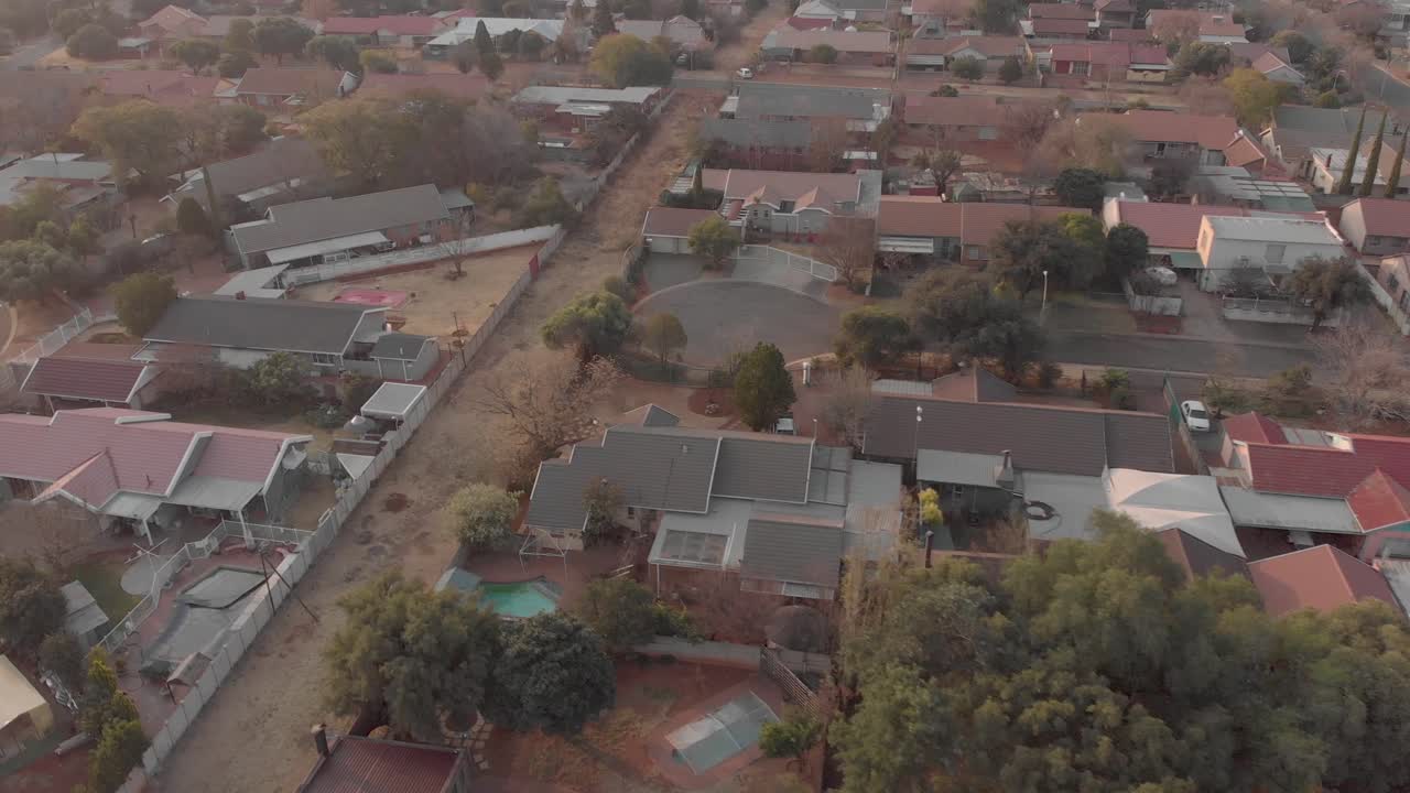 겨울 동안 남아프리카 공화국의 동네 상공