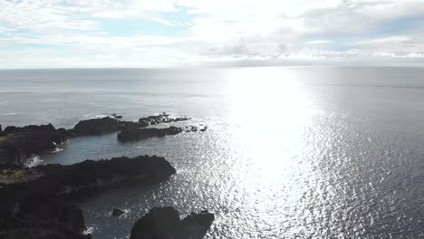 Volcanic-Shoreline-of-Ponta-da-Ferraria-with-Dark-Rocks-in-the-Azores