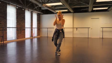 Woman-performing-hip-hop-dance