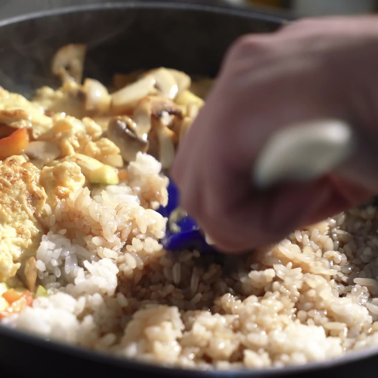 Vegetables fried in pan