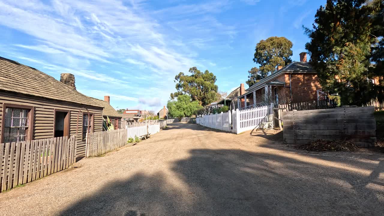 오래된 마을에서 조용하고 은 날