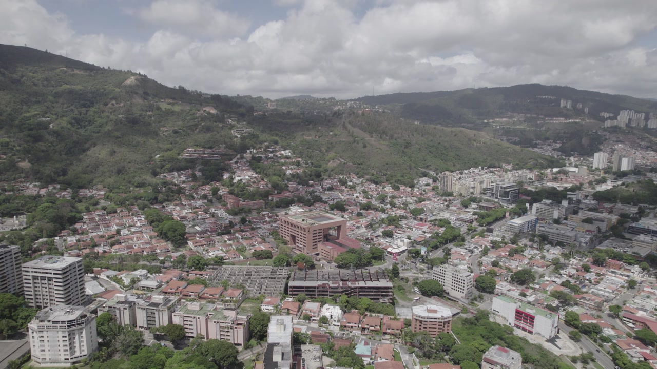 Aerial perspective of the La Tahona neighborhood in Baruta Municipality