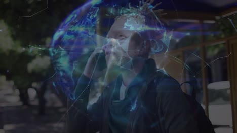 animación del globo y las formas sobre el hombre albino feliz usando teléfono inteligente
