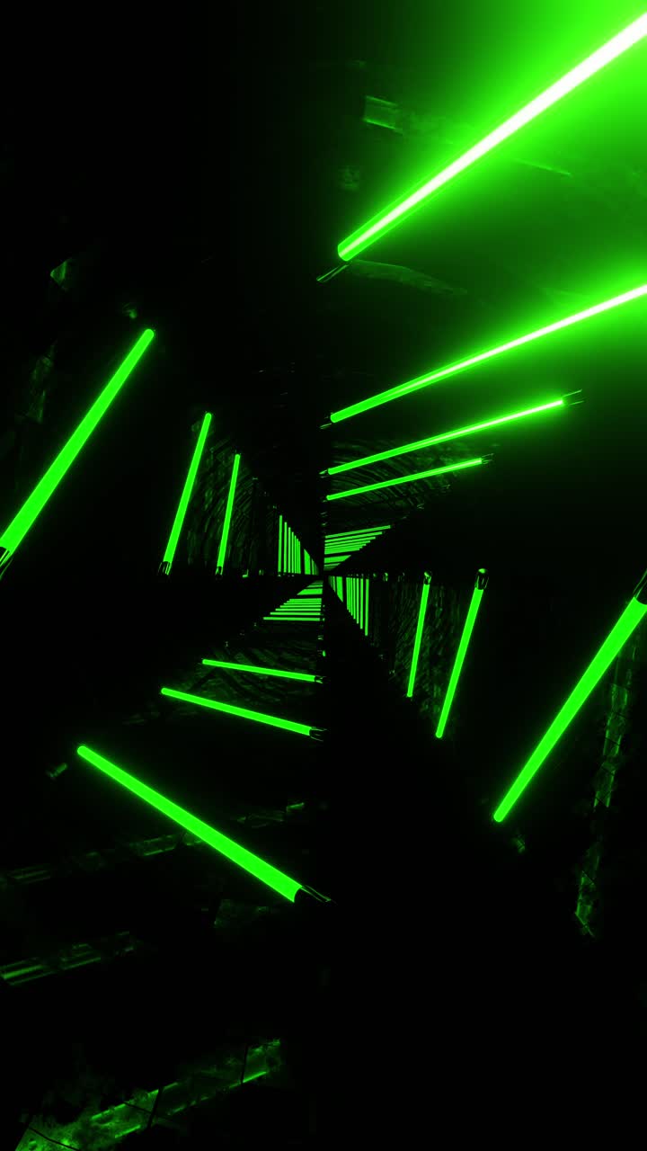 volare in un tunnel con luci fluorescenti verdi lampeggianti. video a loop verticale