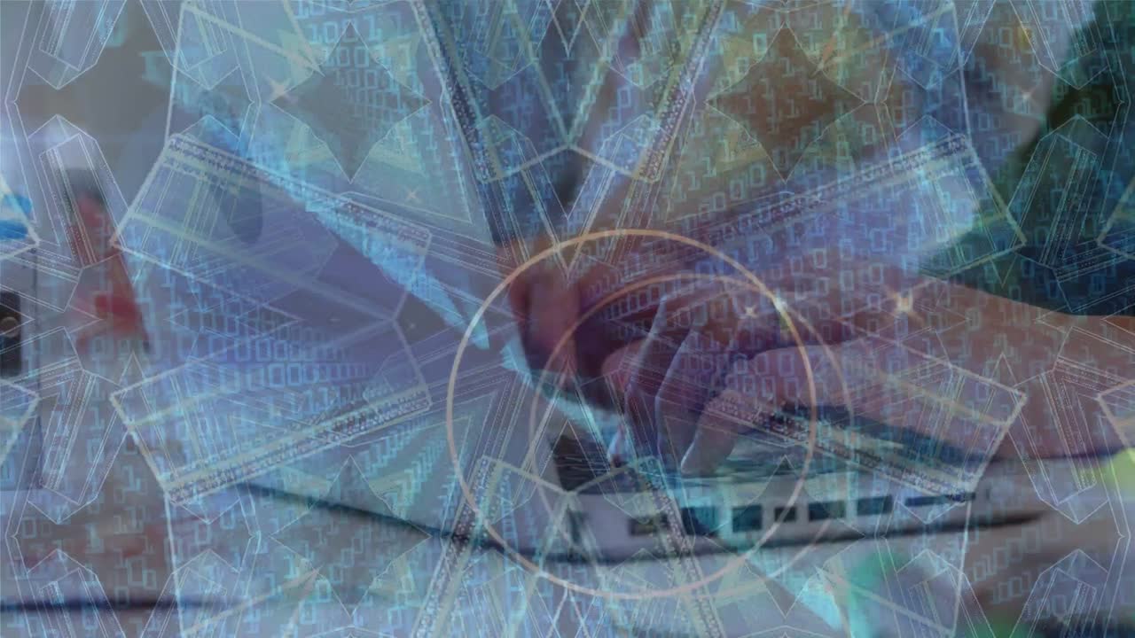 animación de patrón caleidoscópico y codificación binaria sobre la sección media de un niño usando una computadora portátil en la escuela