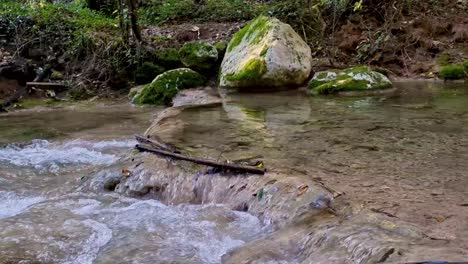 Kleiner-Fluss-In-Korfu-Griechenland