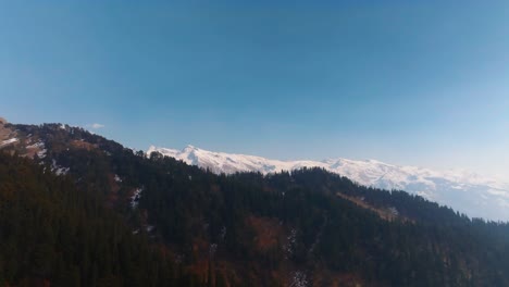 Footage-of-Lahaul,-Spiti-Valley-showing-Winer-colours-of-the-frozen-mountains-of-the-Himalayas