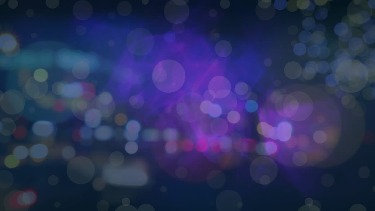 Animace tvarů a zářících bodů na černém pozadí