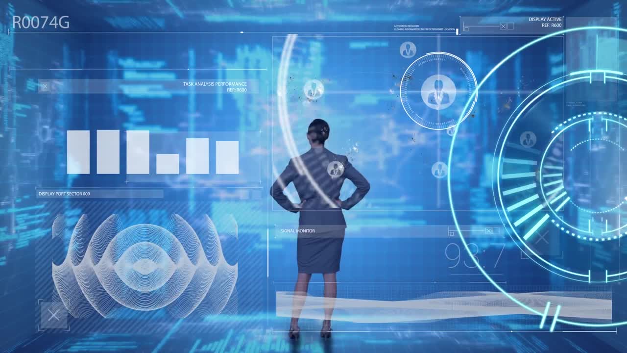 animación de la interfaz con procesamiento de datos sobre la vista trasera de una mujer de negocios contra un fondo azul.