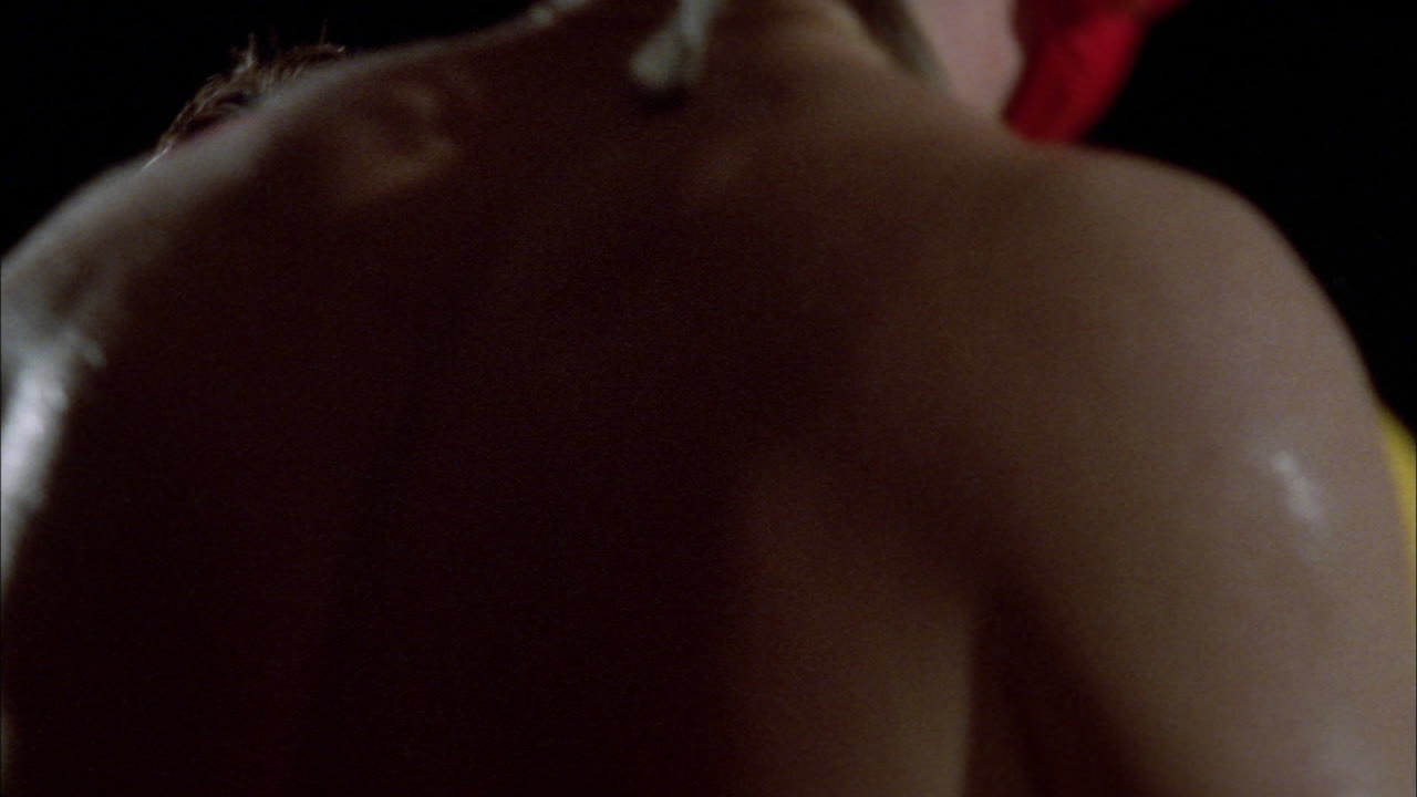 두 남자가 권투 경기에 참여 1