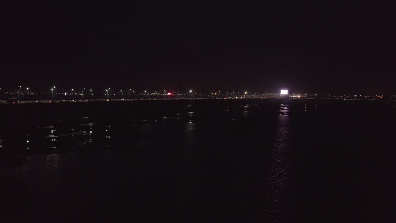 автомобильный мост ночью дрон 05