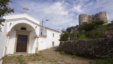 Iglesia-Y-Castillo-De-Evoramonte-En-Alentejo,-Portugal