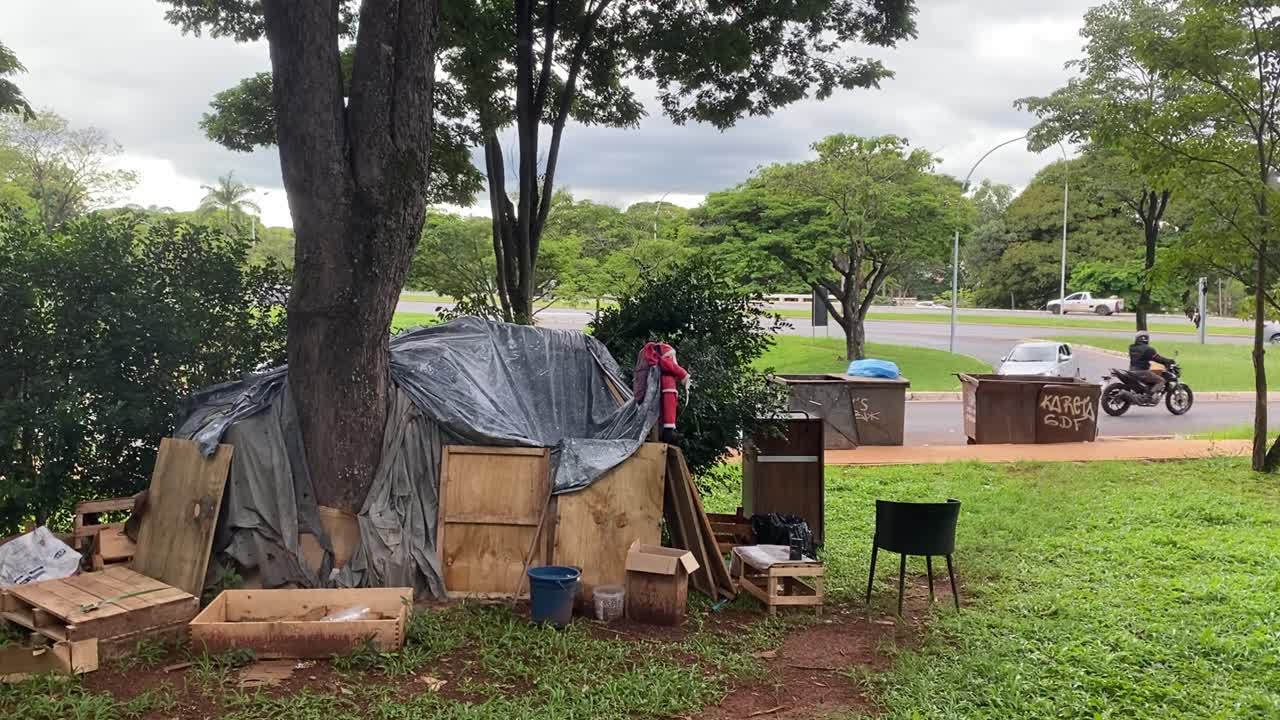 sudamericanos que sufren dificultades económicas forzados a vivir en las calles