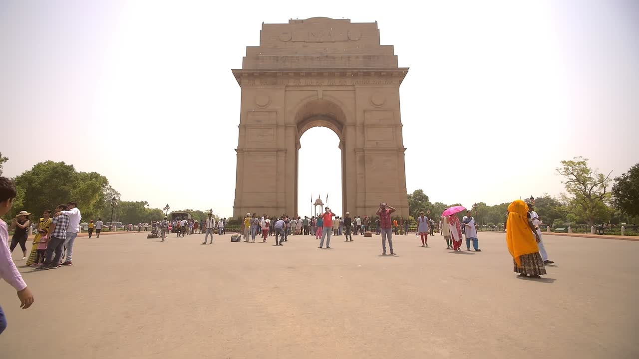 Tracking Towards India Gate
