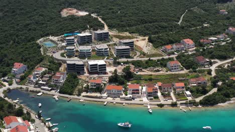 Apartamentos-Hc-Immo---Apartamentos-De-Vacaciones-En-Zrnovo,-Isla-De-Korcula,-Croacia