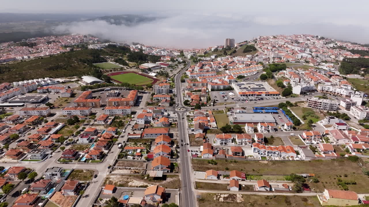 vista aérea de una ciudad portuguesa