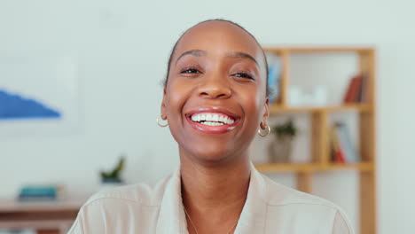 Face,-laughing-and-black-woman-in-office