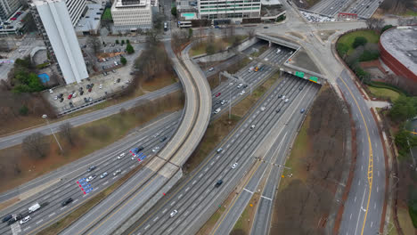 Downtown-Atlanta-Freeway-Street-Straßenverkehr,-Georgia,-USA