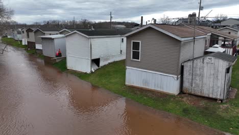 mobile homes in flooded trailer park