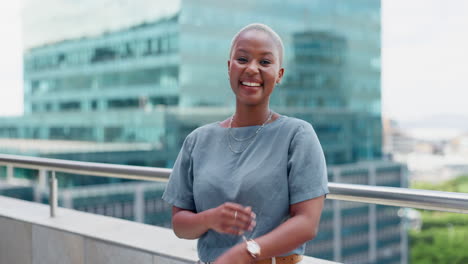 Black-woman-in-city-for-business-portrait