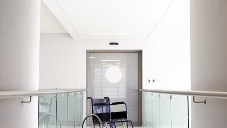 Empty-wheelchair-in-the-passageway