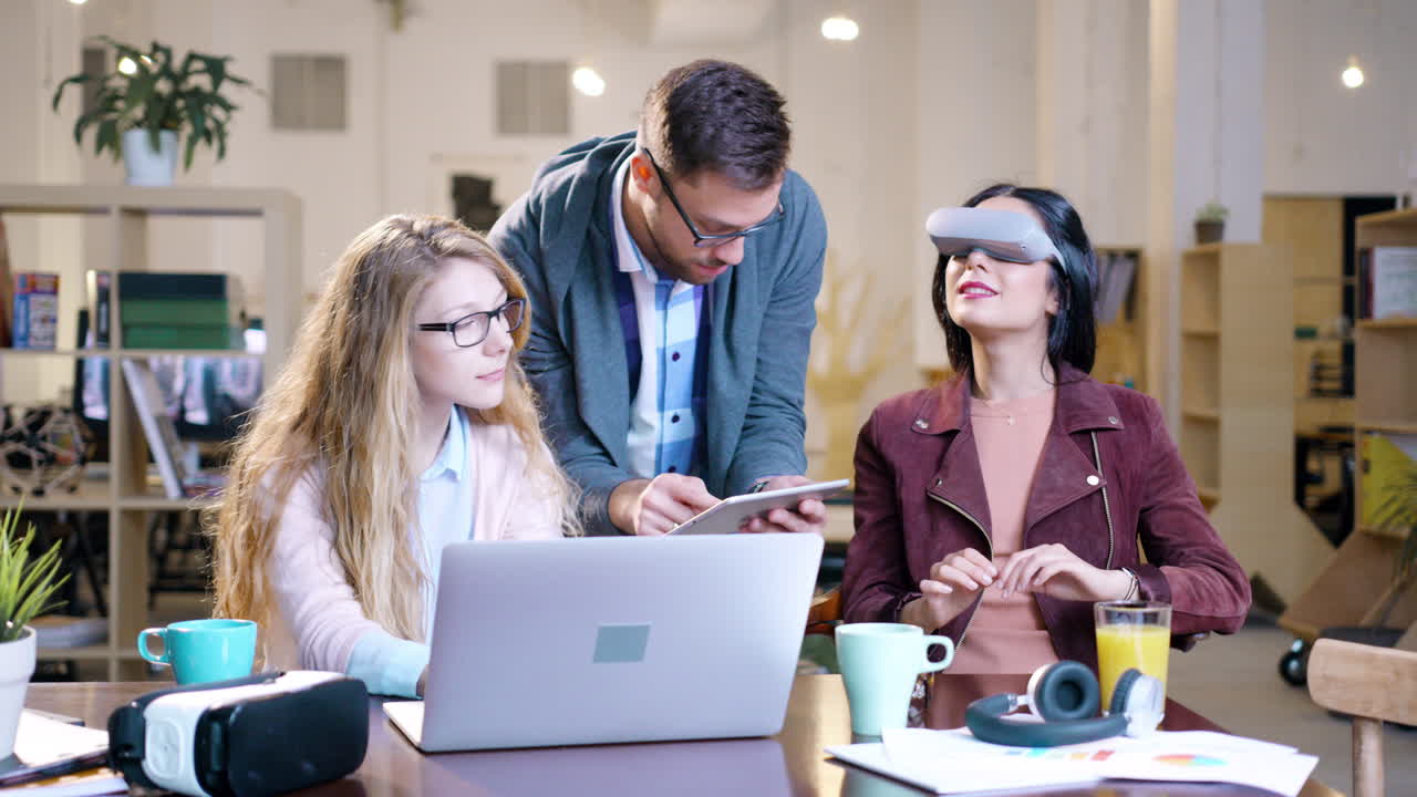 trabajo en equipo innovación de realidad virtual