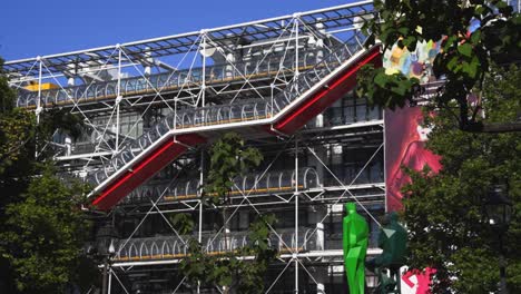 Wand-Des-Pariser-Zentrums-Pompidou