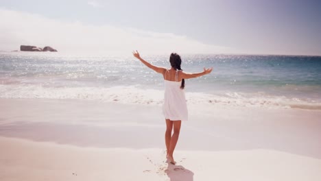 Woman-enjoying-the-weather-