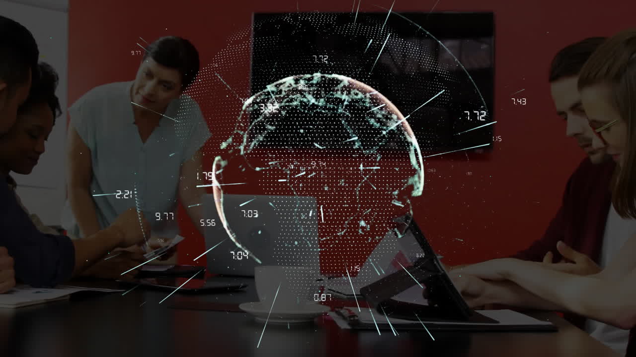 animación del globo con procesamiento de datos sobre diversos colegas que trabajan en la oficina