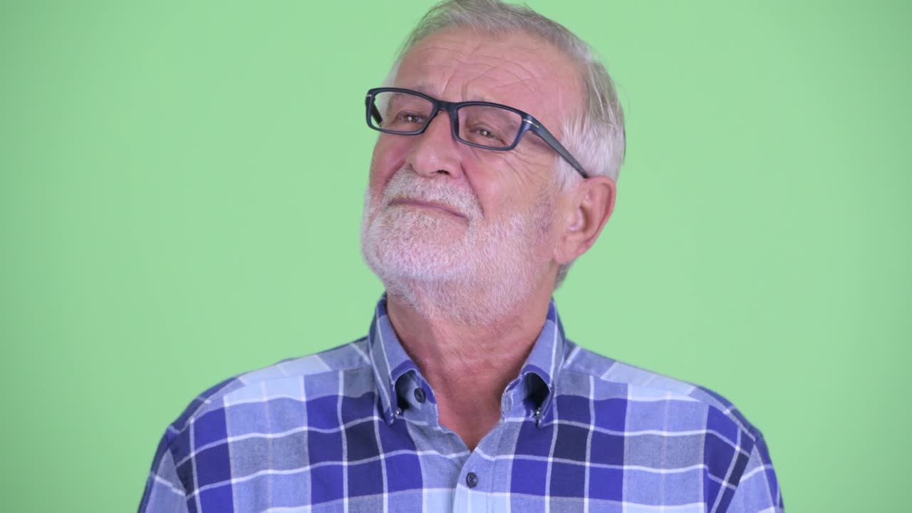 hombre hipster con barba y guapo.