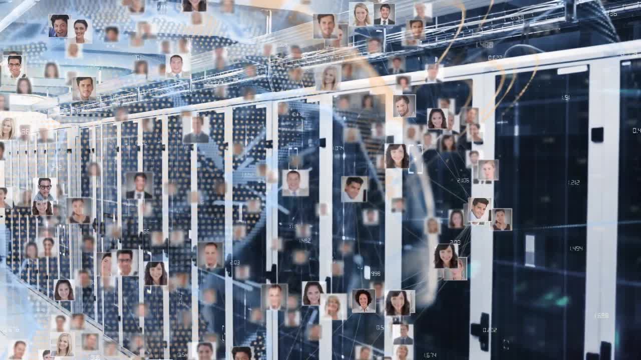 animación del globo hecho de fotos de usuarios que giran sobre los servidores