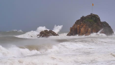 Tormenta-Gloria-España-Dosmil-Veinte,-Ginagntes-Waves-In-Barcelona,costa-Brava-Spain,-Slow-Motion-,-Blanes-,-Rough-Sea-