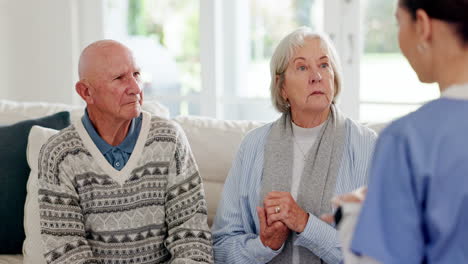 Gesundheitsversorgung,-Termin-Und-Eine-Krankenschwester-Im-Gespräch