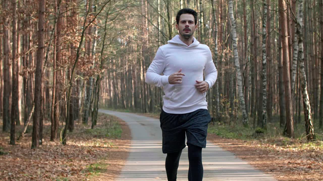 ⁇ 드폰 을 사용하는 피곤 한 운동 선수