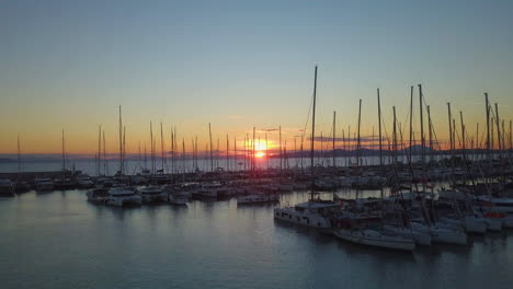 Yacht-leaving-port-and-goes-to-the-open-sea