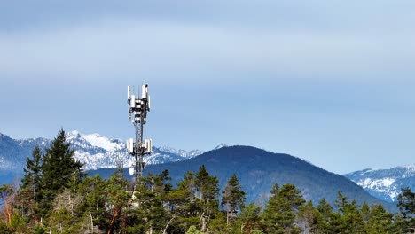 Communication-Tower-On-Hilltop-Overlooking-Mountains-In-West-Vancouver,-Canada