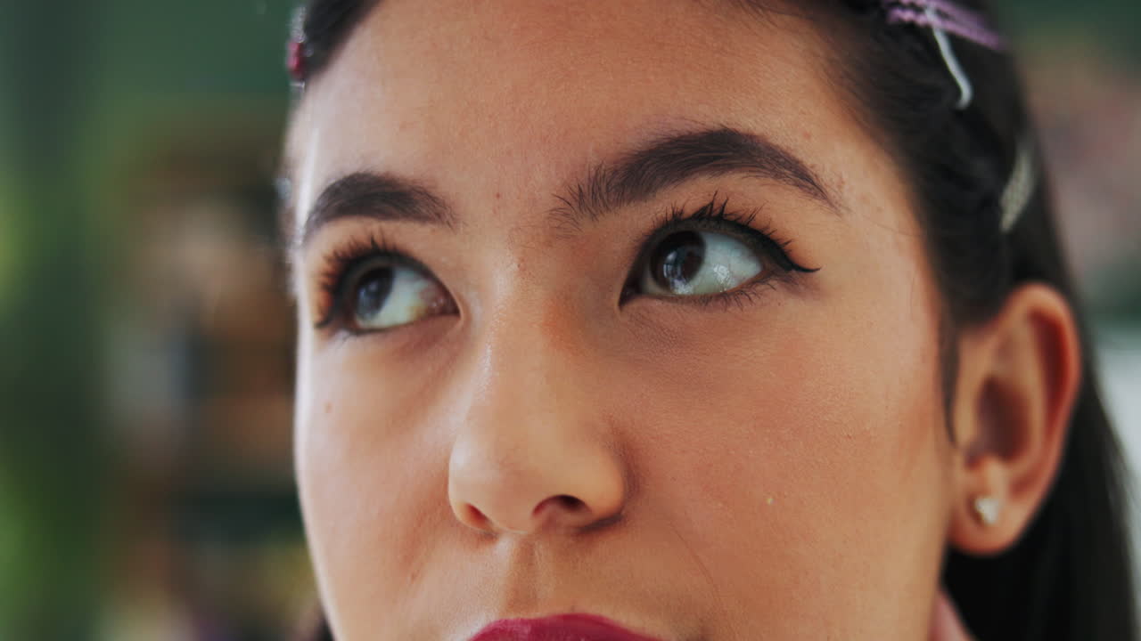 primer plano de la cara de una mujer