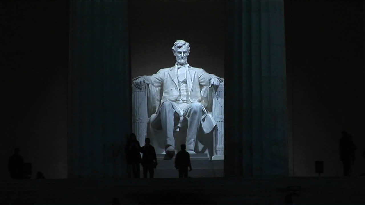 밤에 링컨 기념관