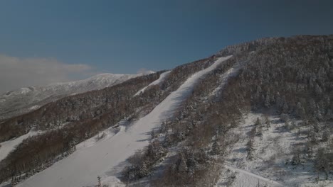 Toma-Panorámica-Del-Complejo-Shiga-Kogen,-Nagano,-Japón.