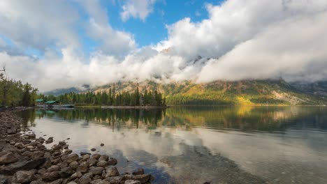 Cloudy-Skies-at-Jenny-Lake-in-Grand-Teton-National-Park,-Wyoming,-USA-Timelapse