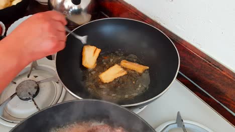 frying yuca