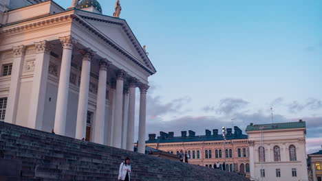 A-4K-timelapse-of-the-front-of-the-Helsinki-Cathedral-in-the-capital-of-Finland,-Helsinki,-on-an-autumn-evening-in-October