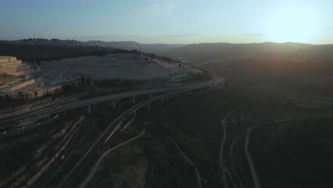 Disparo-De-Paralaje-Frente-Al-Cementerio-De-Har-Hamenuchot,-A-La-Entrada-De-Jerusalén,-Israel