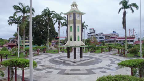 volar sobre los pasajes hacia el centro de puerto maldonado