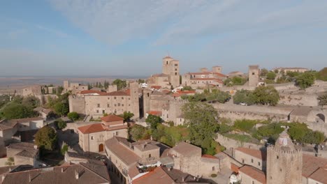 Aerial-view-of-the-historic-medieval-village-of-Trujillo,-Extremadura,-Spain