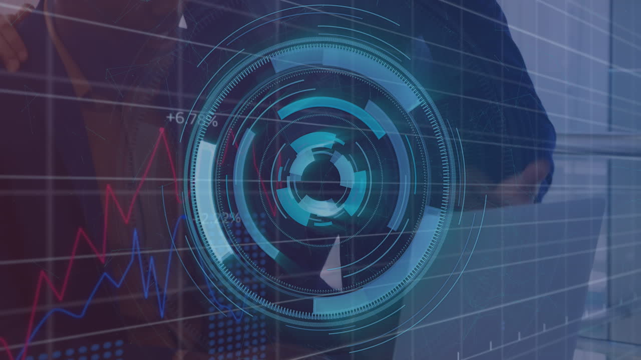 animación de procesamiento de datos contra dos hombres de negocios diversos discutiendo sobre una computadora portátil en la oficina