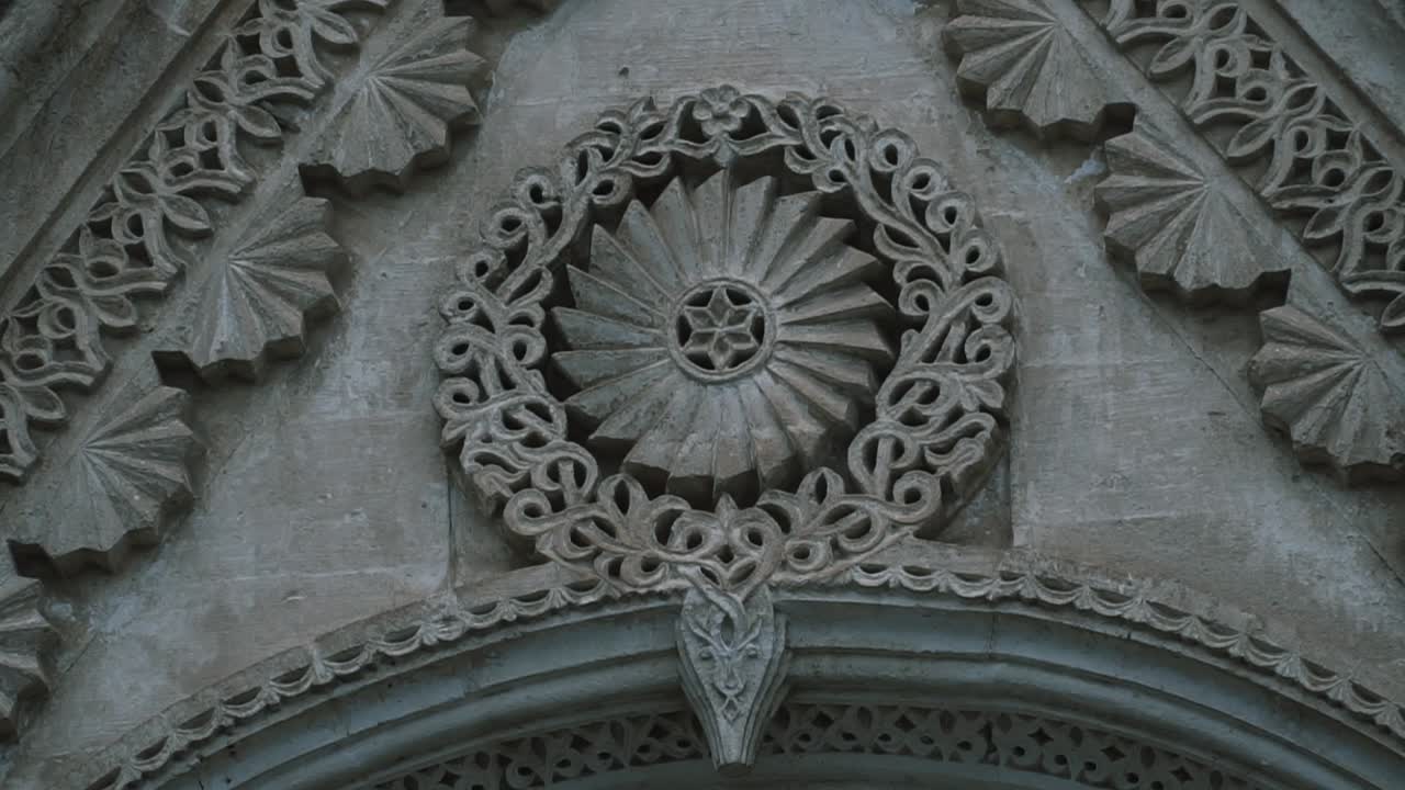 SELAHADDIN EYYUBI MOSQUE, HISTORIC SILVAN ULU MOSQUE, TURKEY, DETAILS, EMBROIDERED