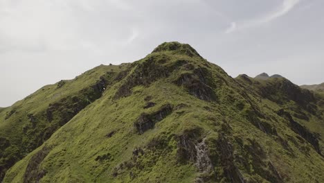 flight up to the top of a mountain